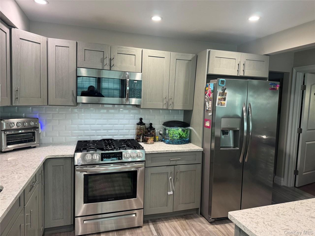 614 Monroe Blvd - Photo 7 of 16