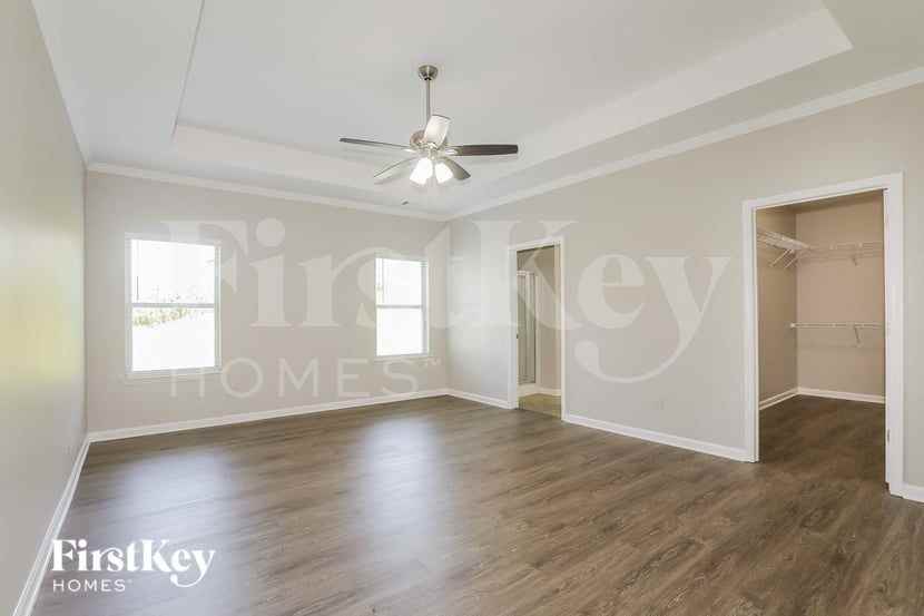 566 Massey Ct - Photo 7 of 15