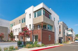 featured image of 609 S Lyon St