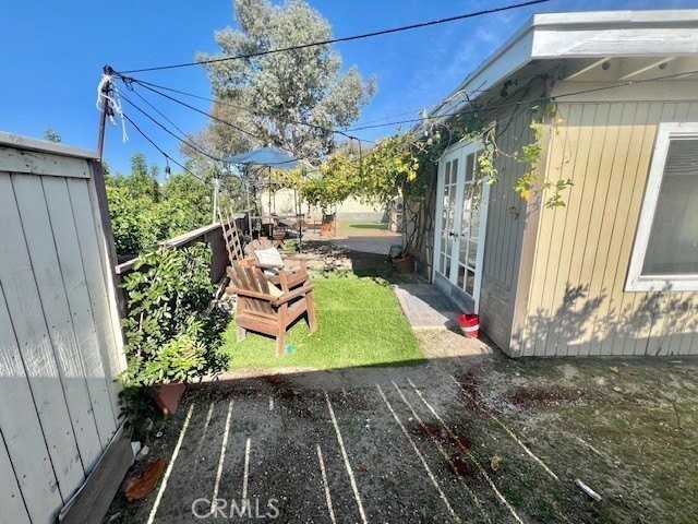 24231 Amurro Dr - Photo 4 of 14