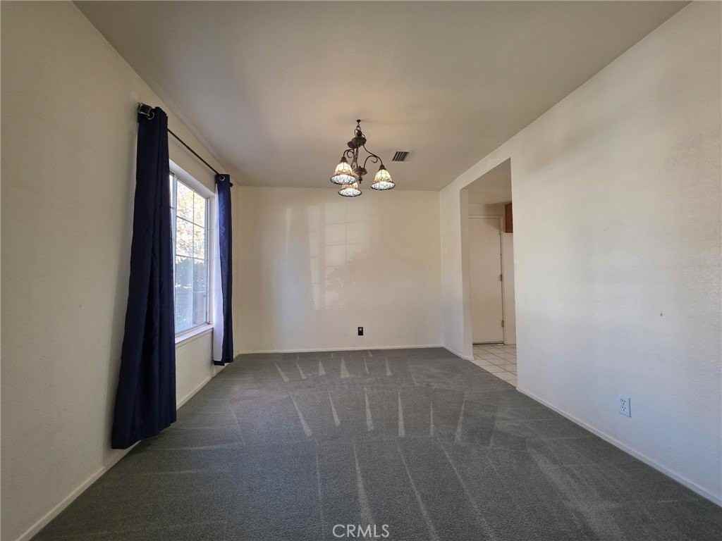 39364 Harvard Ln - Photo 5 of 19