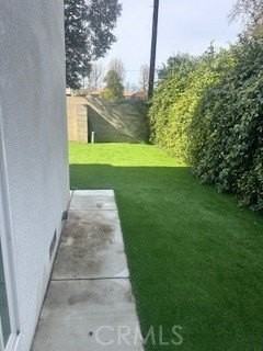 6506 White Oak Ave - Photo 5 of 31