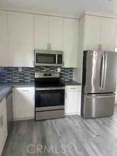 6506 White Oak Ave - Photo 7 of 31