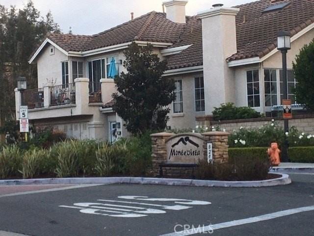 8215 E White Oak Rdg #108 - Photo 2 of 15