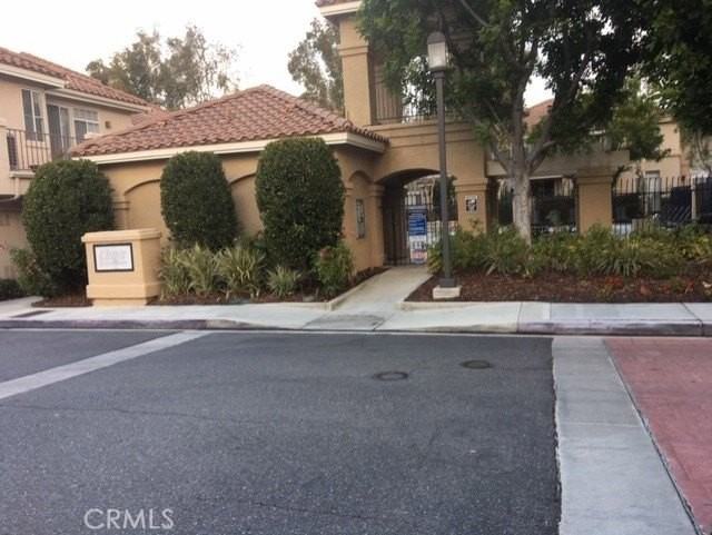 8215 E White Oak Rdg #108 - Photo 3 of 15