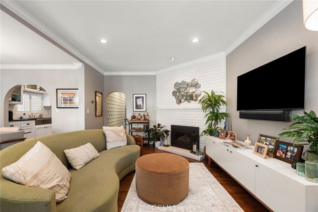 330 28th St - Photo 5 of 28