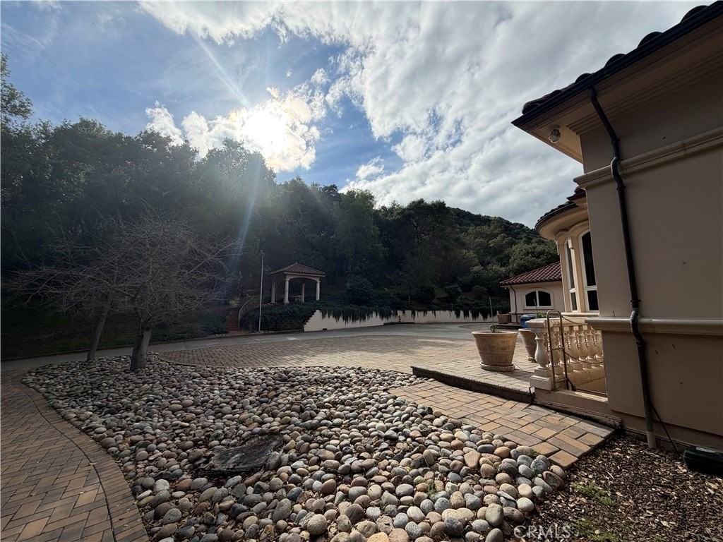 28080 Laura Ct - Photo 6 of 50