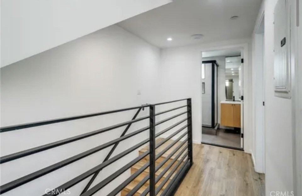 1943 Carmen Ave - Photo 7 of 17