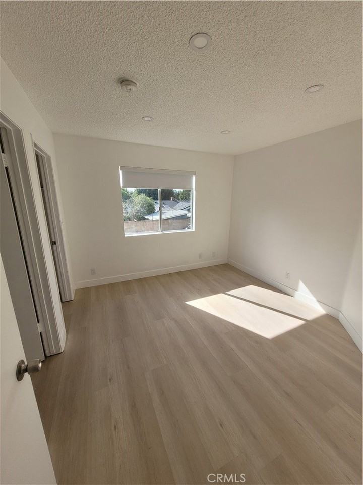 15004 Nordhoff St #203 - Photo 4 of 31