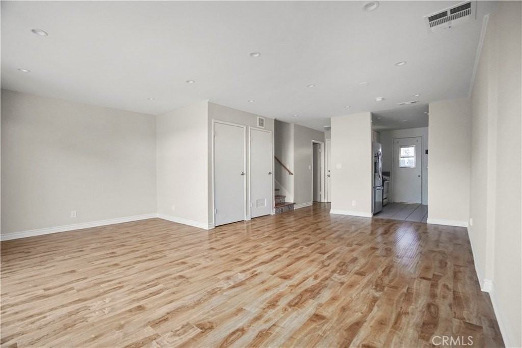 11311 Tampa Ave #21 - Photo 3 of 36