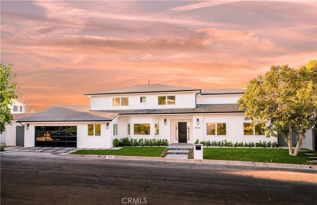 16449 Tudor Dr - Photo 2 of 50