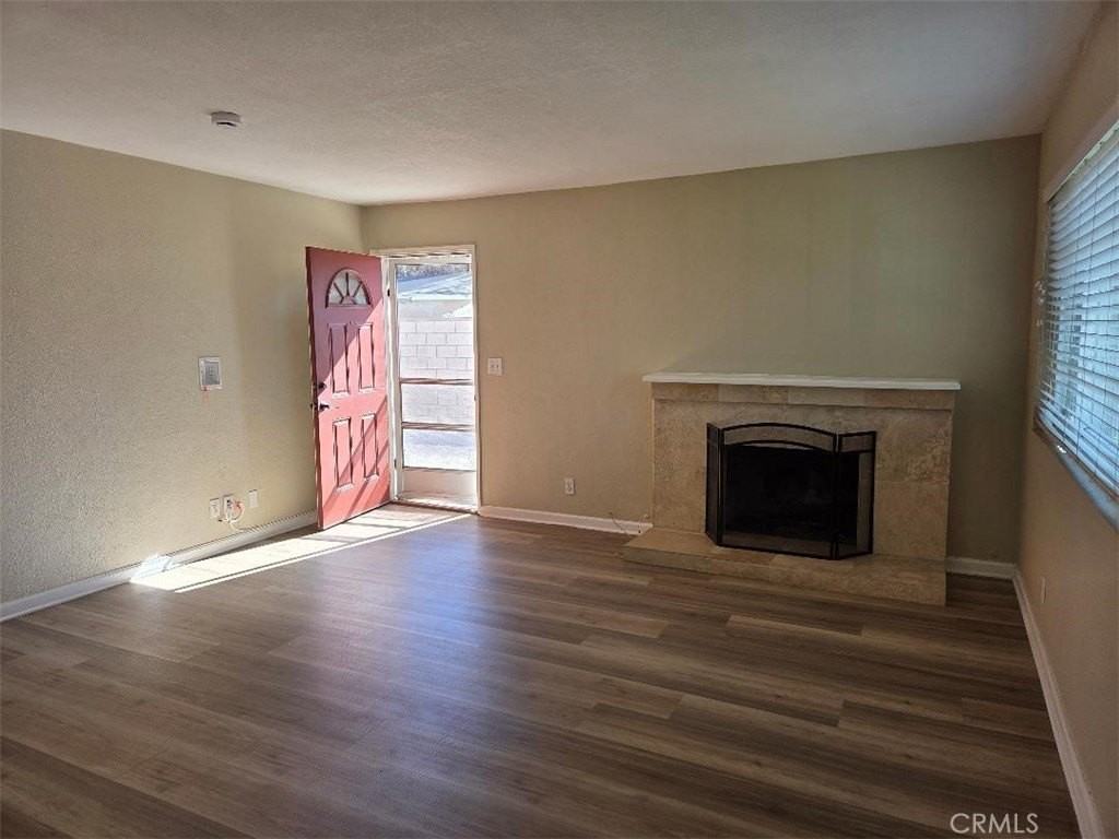 15727 Fresno Ave - Photo 4 of 17