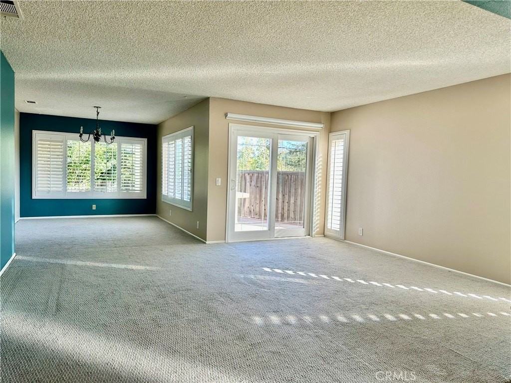 1228 Calle Vistaso - Photo 4 of 10