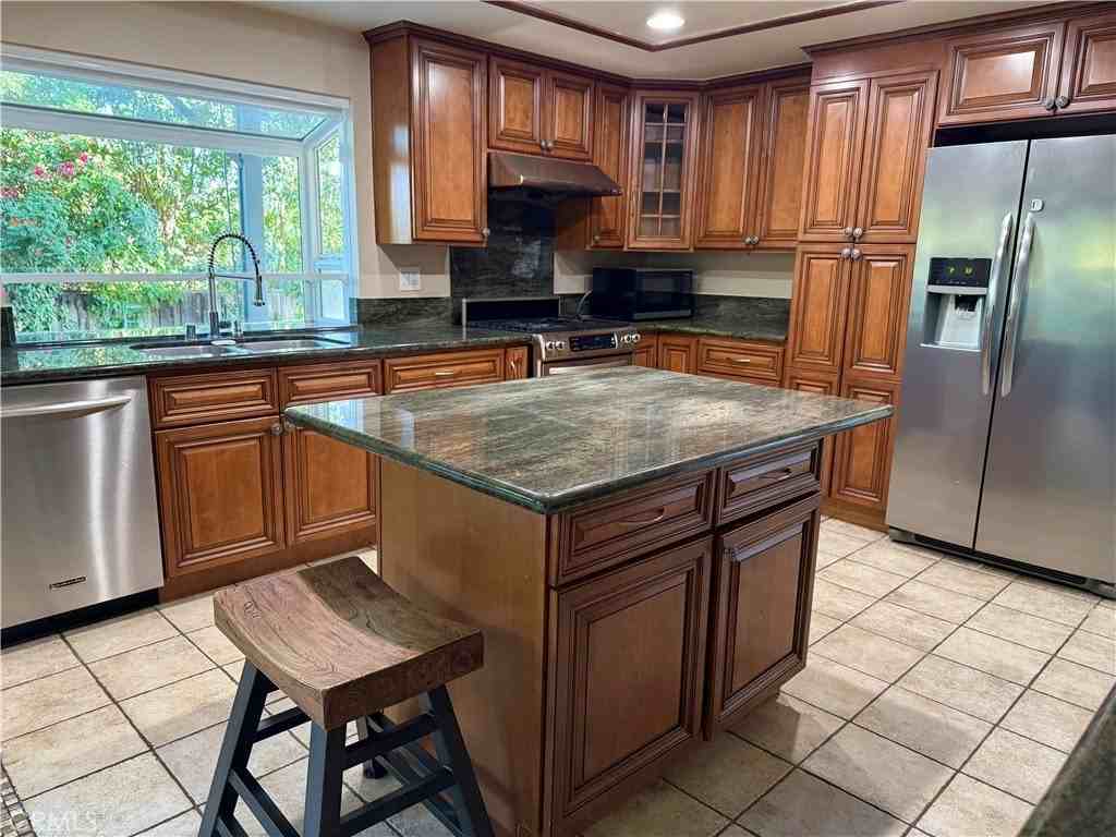 1228 Calle Vistaso - Photo 5 of 10