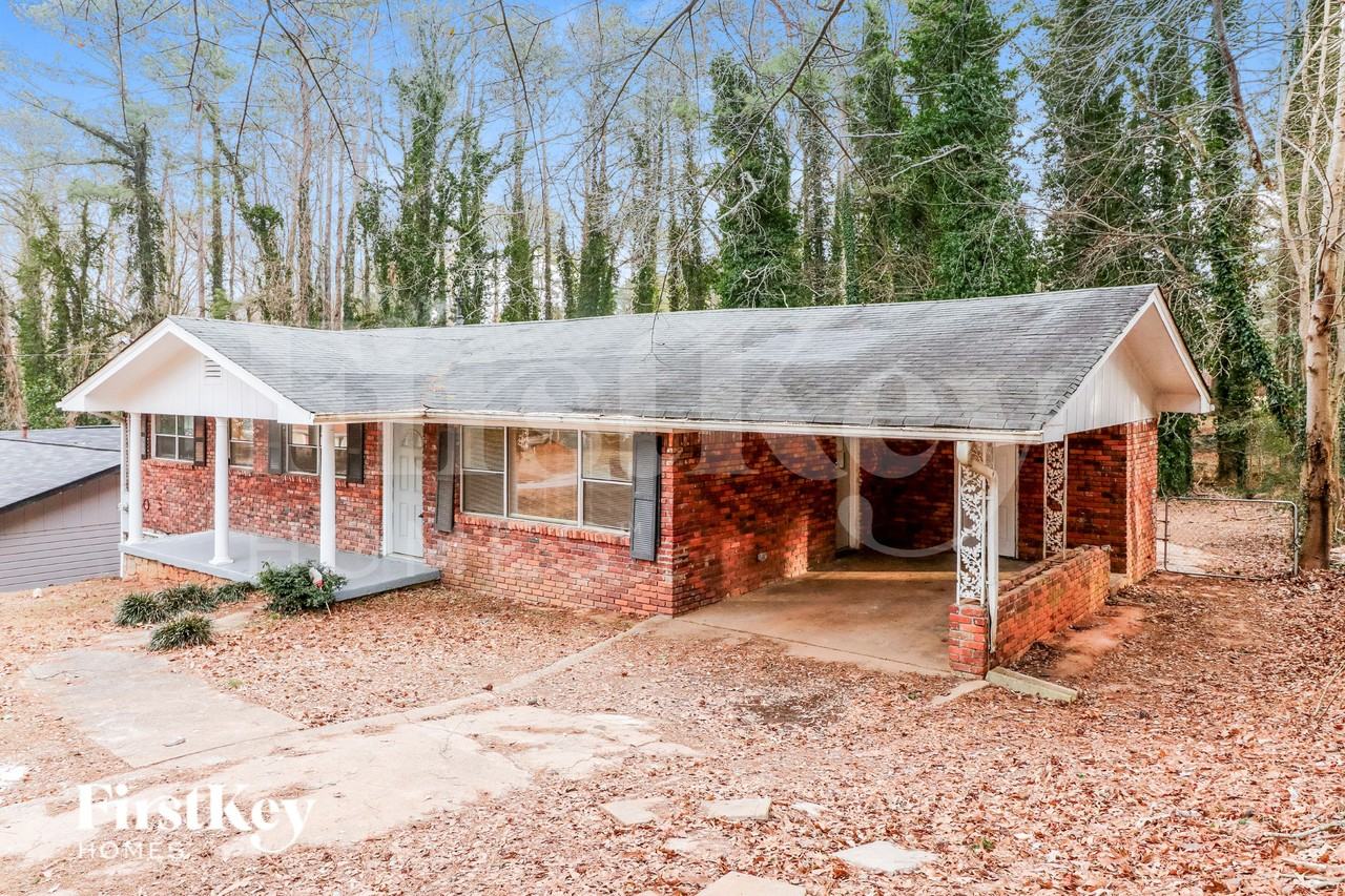 3614 Ingledale Dr Sw - Photo 2 of 19