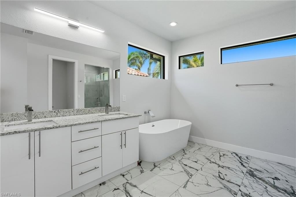 2314 Nw 33rd Pl - Photo 5 of 48