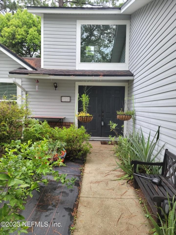 2746 Grayton Ct - Photo 4 of 50