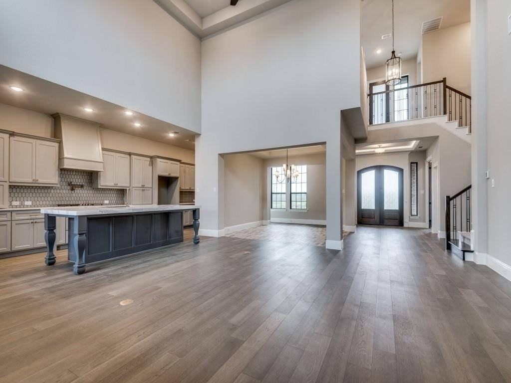 1317 Black Walnut Ln - Photo 5 of 15