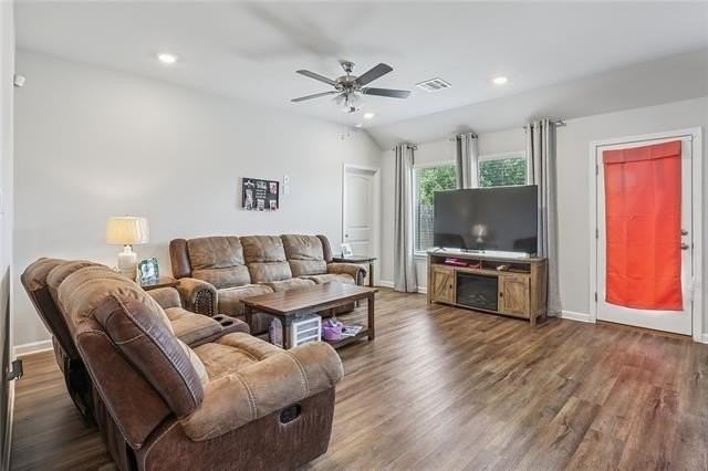 13367 Isabella Blvd - Photo 3 of 7