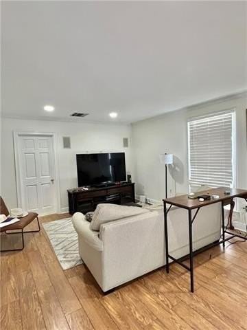 6677 Marshal Foch St - Photo 2 of 15