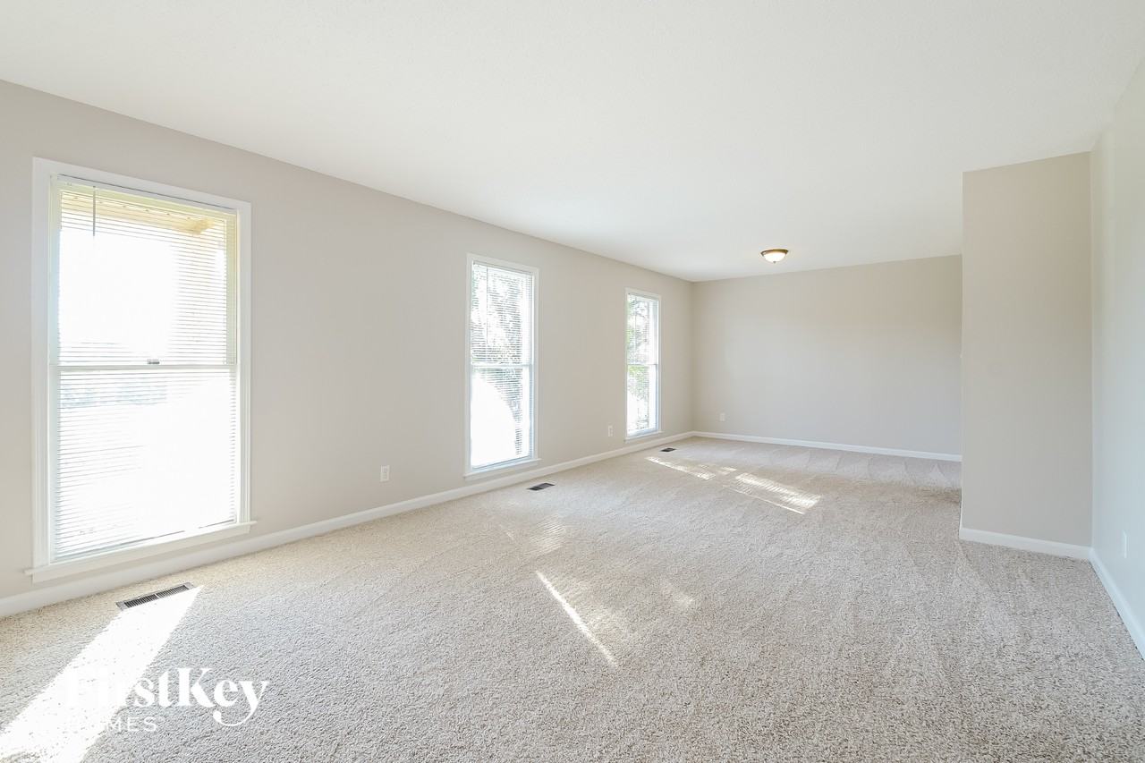 1259 Huffman Rd - Photo 3 of 15