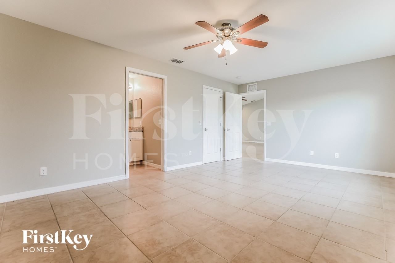 12477 Willmington Blvd - Photo 7 of 15