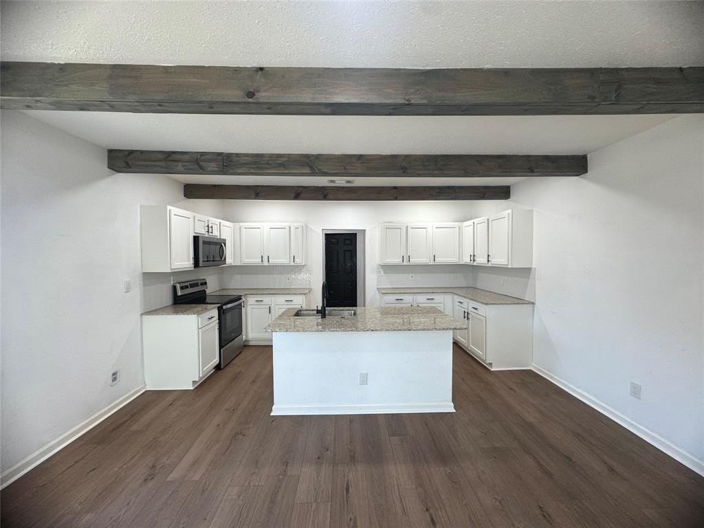 607 E Monterey St - Photo 5 of 33