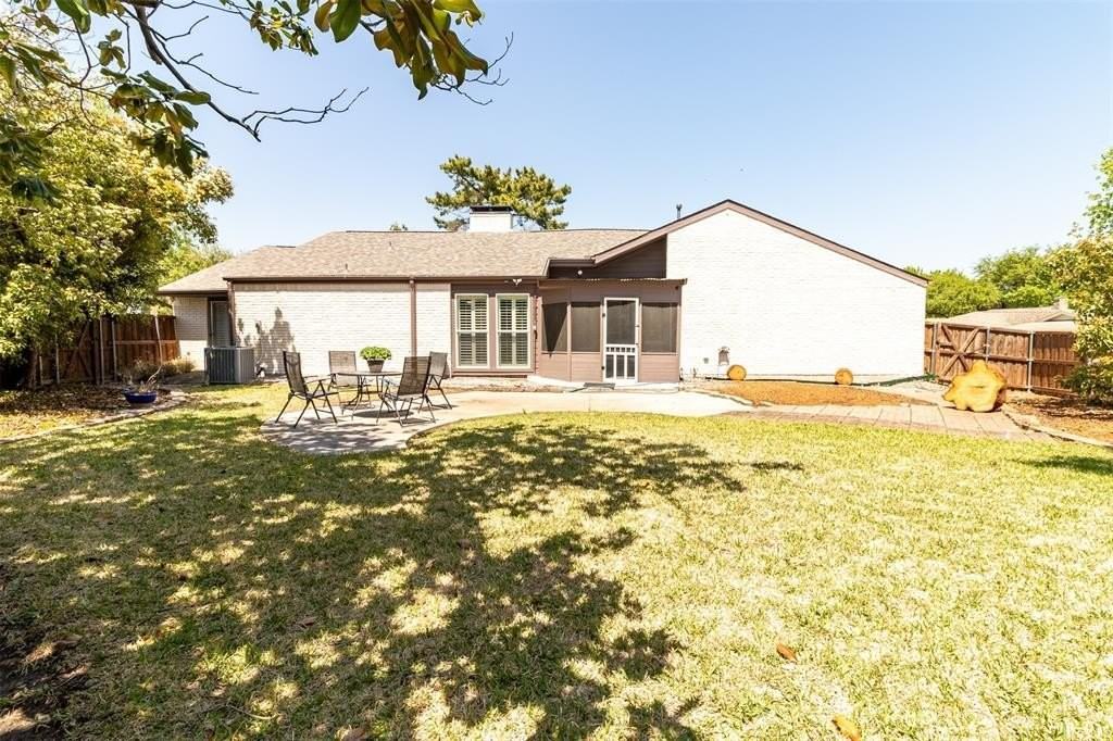 3000 Townbluff Dr #3000 - Photo 3 of 40