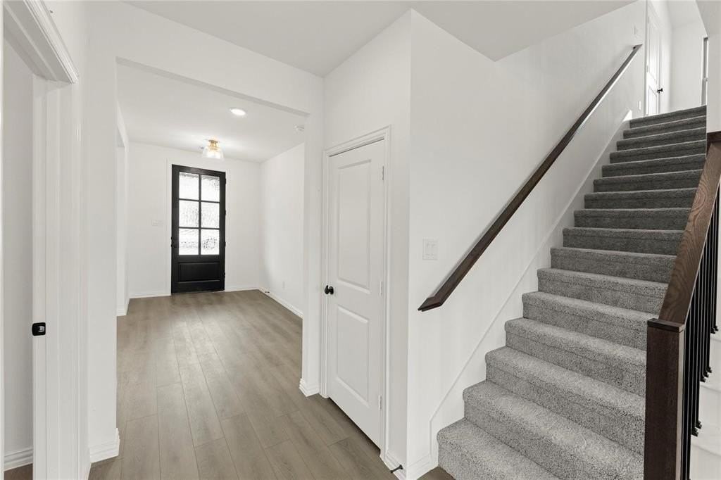 744 Waterhouse Lake Dr - Photo 3 of 27