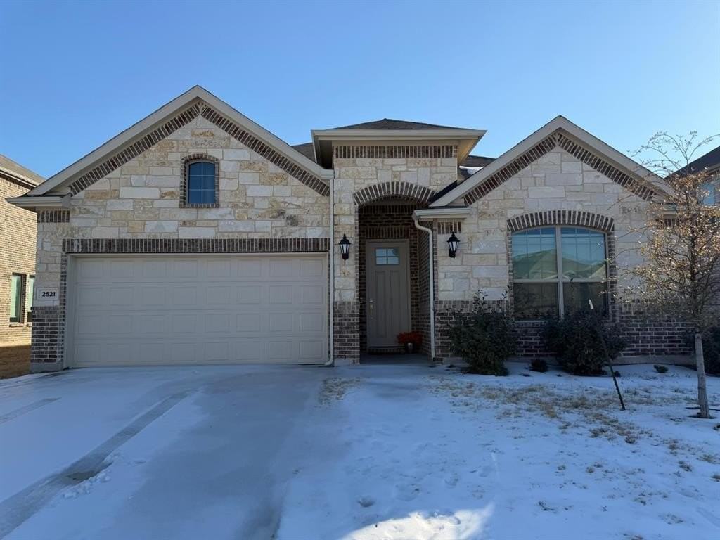 2521 Birchcrest Dr - Photo 3 of 34