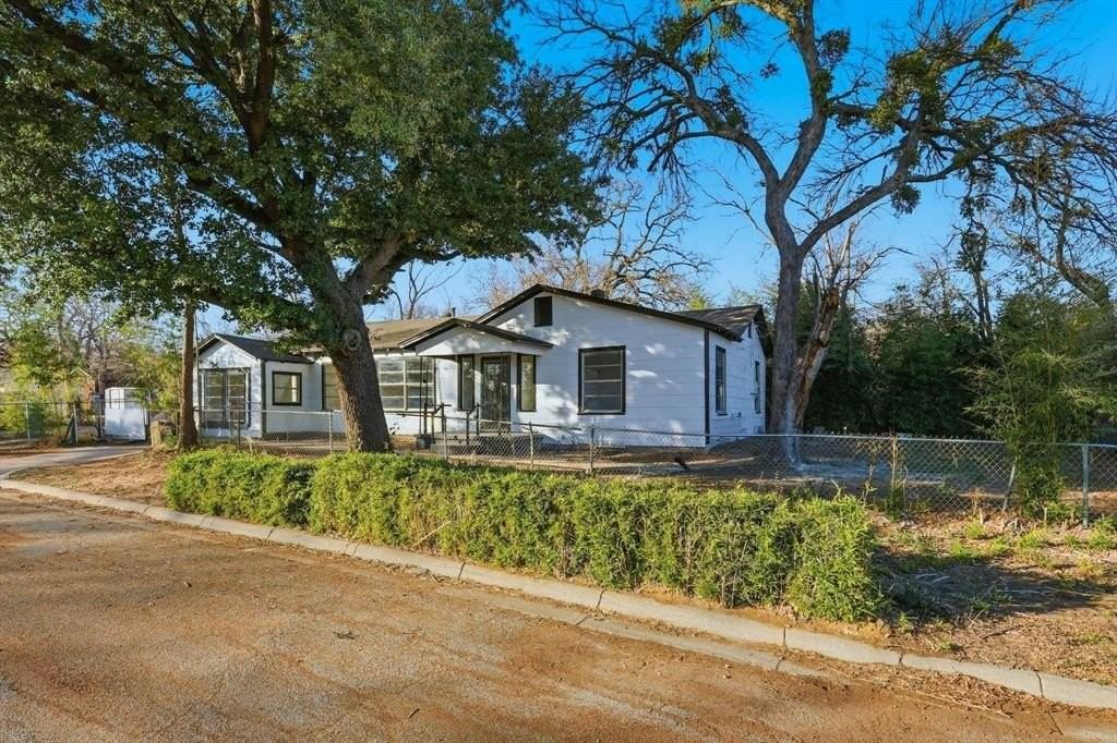 405 Jannie St - Photo 2 of 17