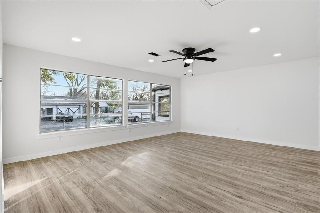 405 Jannie St - Photo 3 of 17