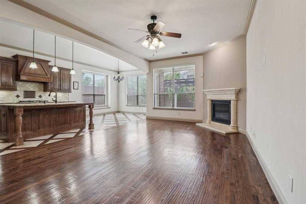 8217 Almont - Photo 4 of 40