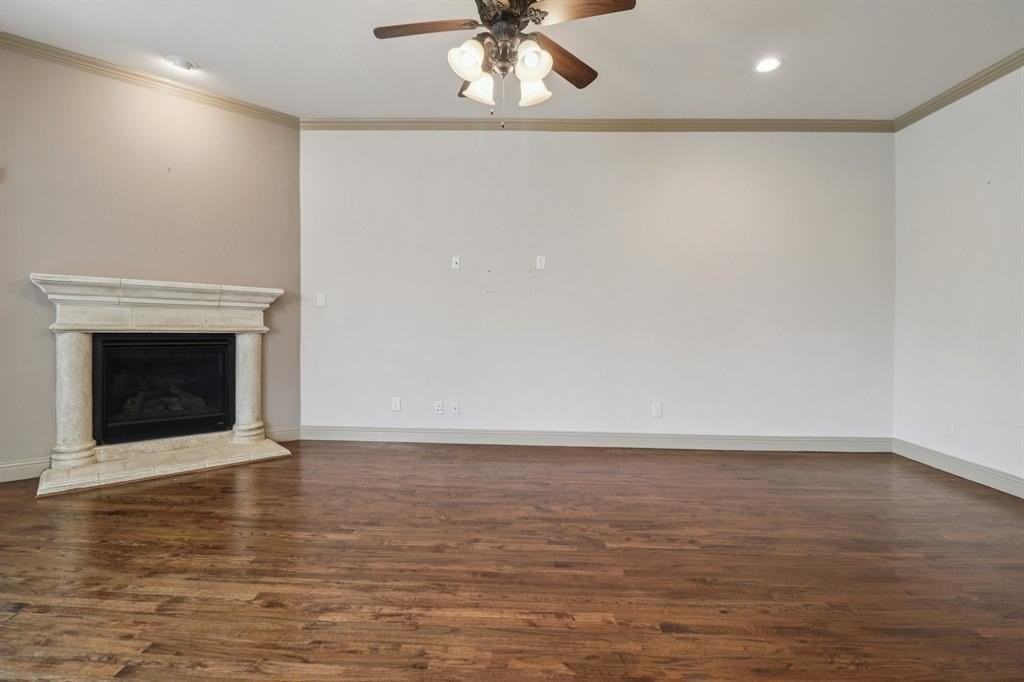 8217 Almont - Photo 5 of 40