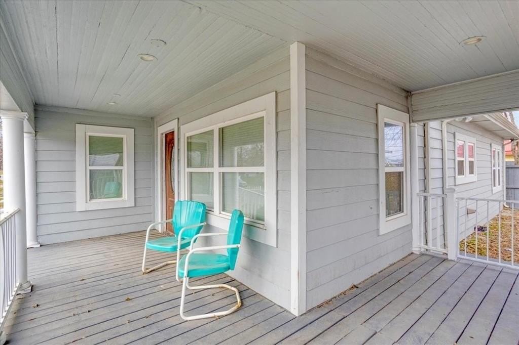 805 W Owing St - Photo 5 of 40