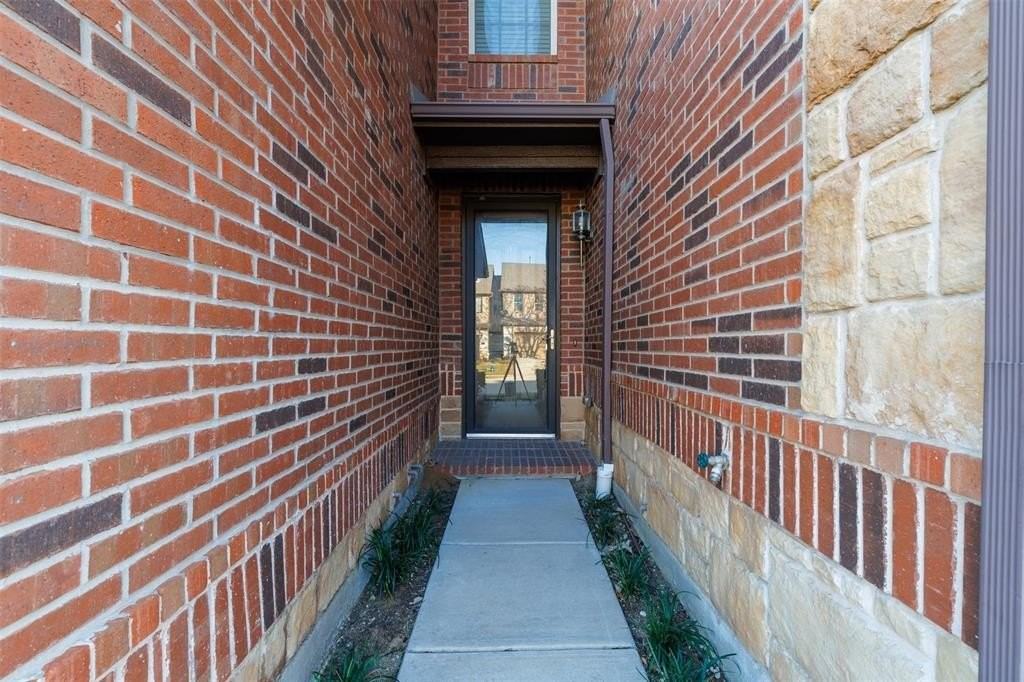 394 Teague Dr - Photo 3 of 33