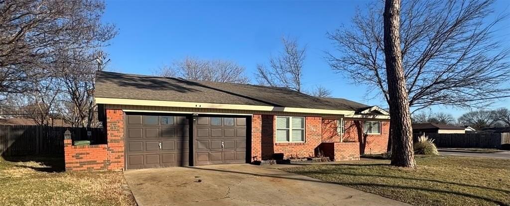 5300 Susan Lee Ln - Photo 2 of 19