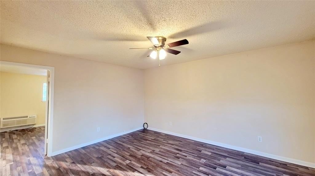 202 Park Cir #6 - Photo 6 of 12