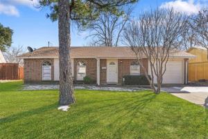 featured image of 1026 Elmwood Dr