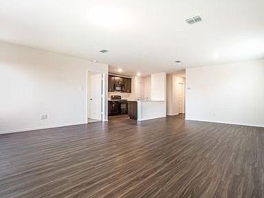 1524 Stonefield Dr - Photo 4 of 8