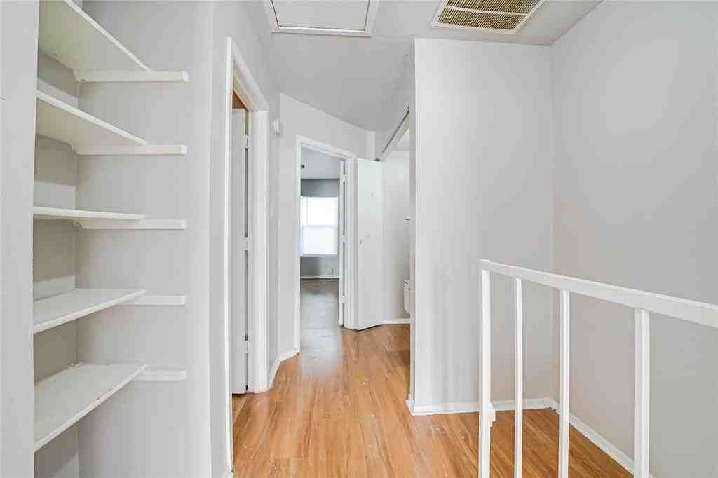 633 Carriagehouse Ln #3 - Photo 6 of 13