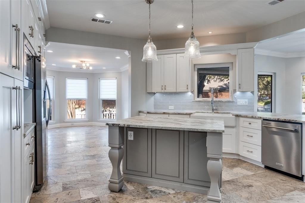 7221 Briarnoll Dr - Photo 4 of 25