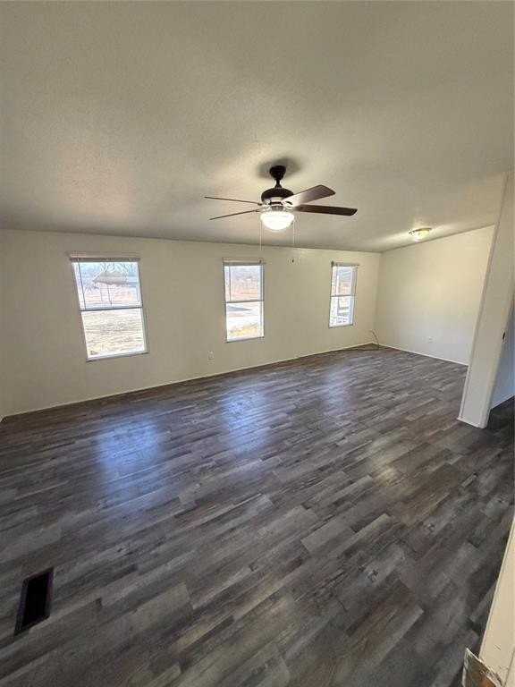 102 Joy Ln - Photo 3 of 14