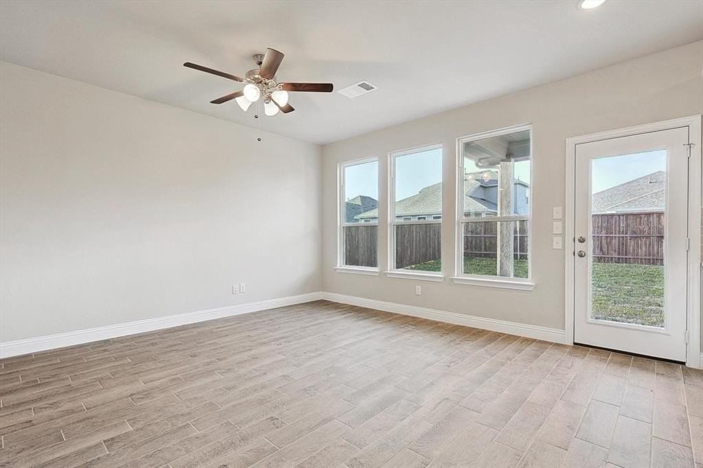 725 Rain Barrel Pl - Photo 7 of 24