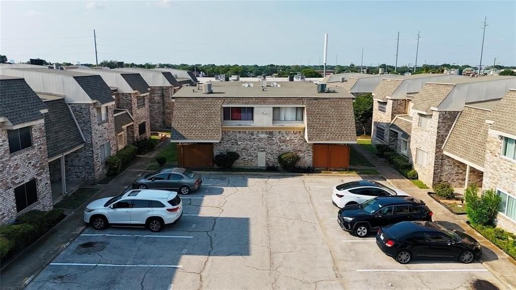 2315 Trellis Pl - Photo 2 of 28