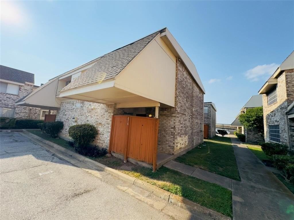 2315 Trellis Pl - Photo 5 of 28