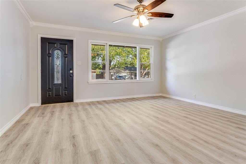 1305 Southern Blvd - Photo 4 of 25