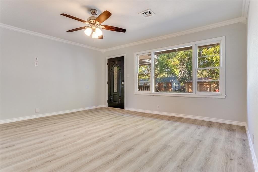 1305 Southern Blvd - Photo 5 of 25