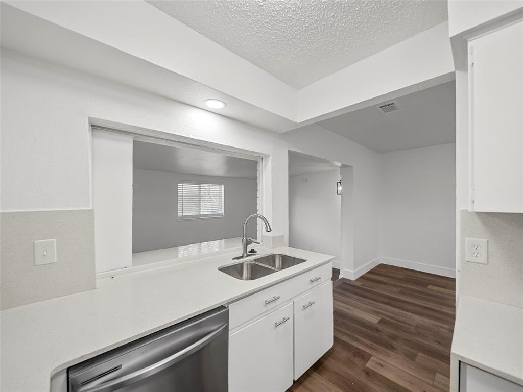 1409 Morrison Dr - Photo 6 of 23