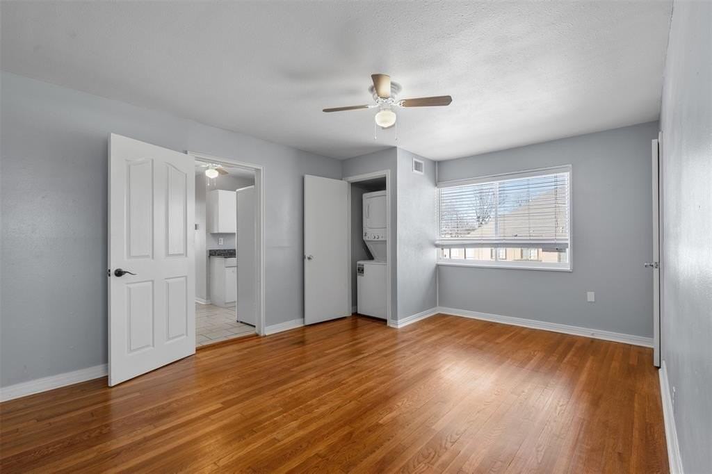 5837 Locke Ave #D - Photo 5 of 17